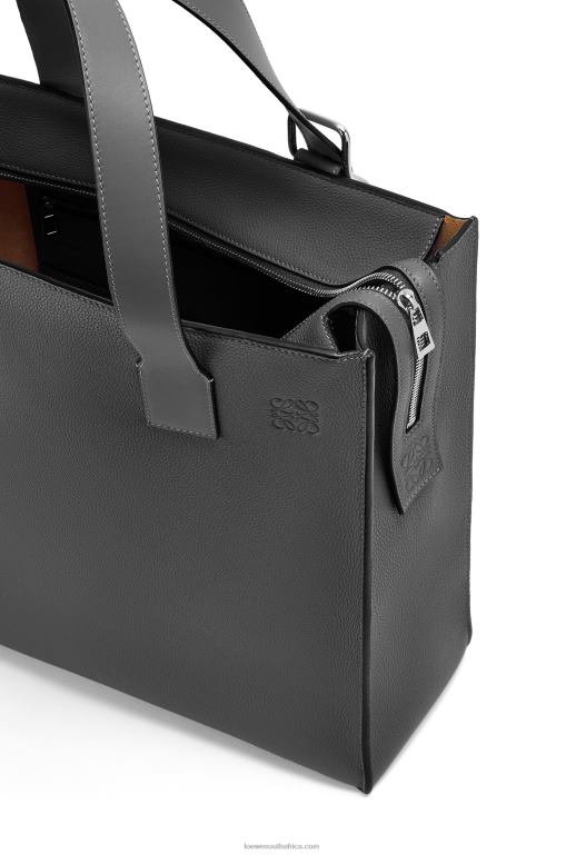 Loewe Men Buckle Zip tote in soft grained calfskin 206XF179 Black