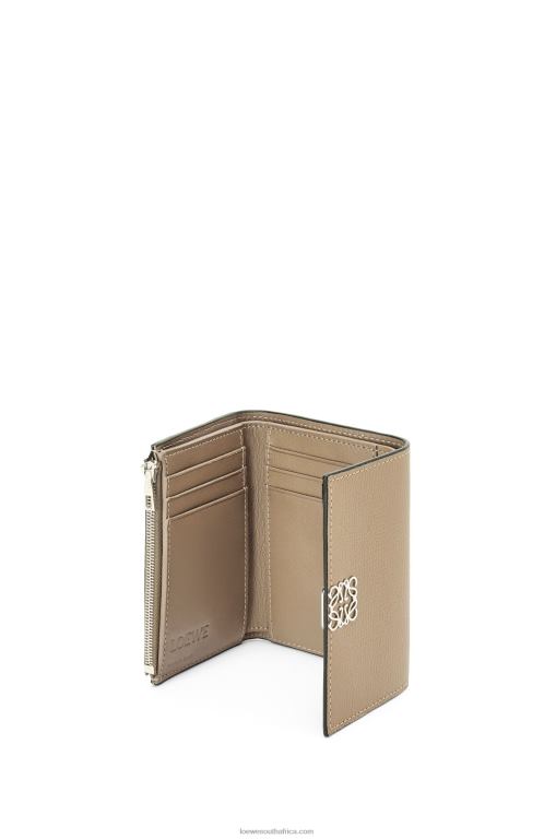 Loewe Women Anagram small vertical wallet in pebble grain calfskin 206XF1216 Sand