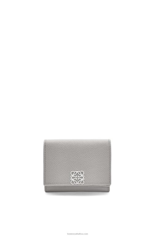 Loewe Women Anagram trifold wallet in pebble grain calfskin 206XF1206 Pearl Grey