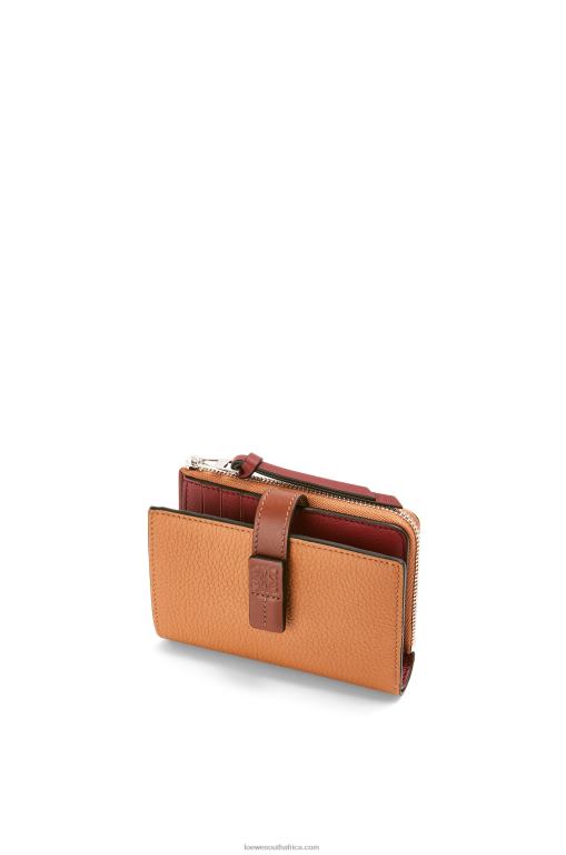 Loewe Women Slim zip bifold wallet in soft grained calfskin 206XF1255 Light Caramel/Pecan
