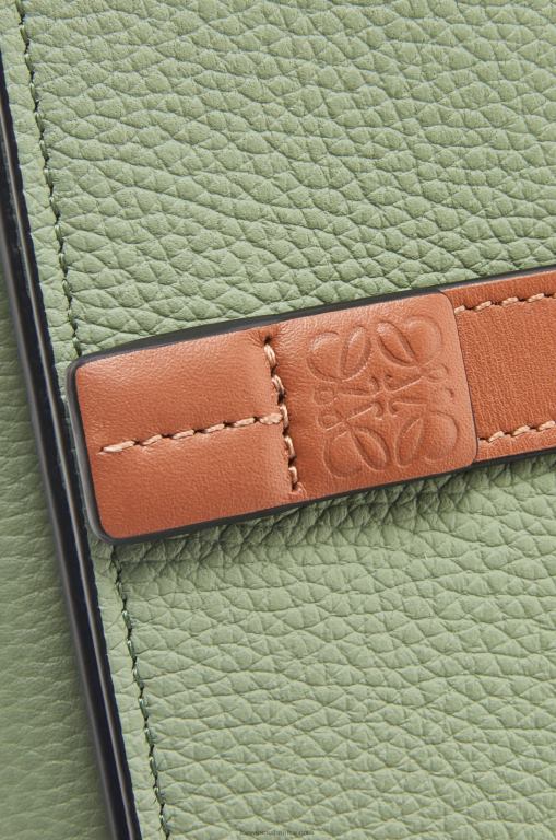 Loewe Women Trifold wallet in soft grained calfskin 206XF1223 Rosemary/Tan