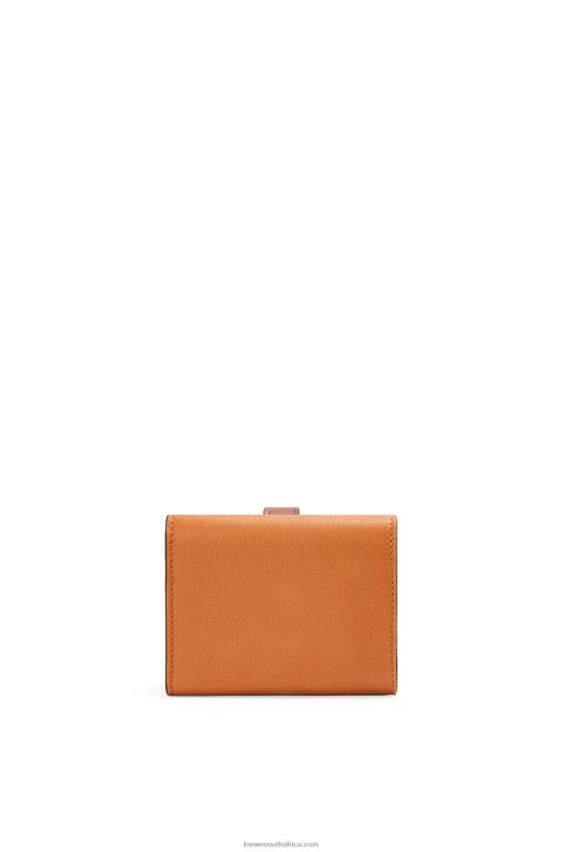 Loewe Women Trifold wallet in soft grained calfskin 206XF1254 Light Caramel/Pecan