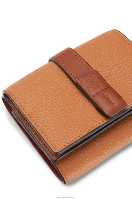 Loewe Women Trifold wallet in soft grained calfskin 206XF1254 Light Caramel/Pecan
