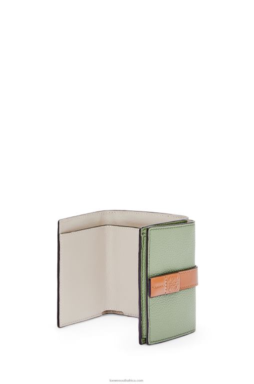 Loewe Women Trifold wallet in soft grained calfskin 206XF1314 Rosemary/Tan