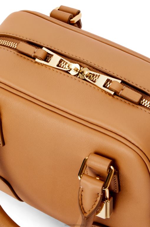 Loewe Women Amazona 16 Square bag in nappa calfskin 206XF164 Warm Desert