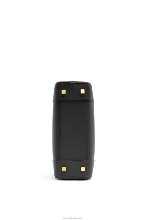 Loewe Women Amazona 28 bag in nappa calfskin 206XF141 Black