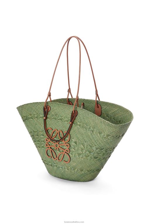 Loewe Women Large Anagram Basket bag in iraca palm and calfskin 206XF65 Green/Tan