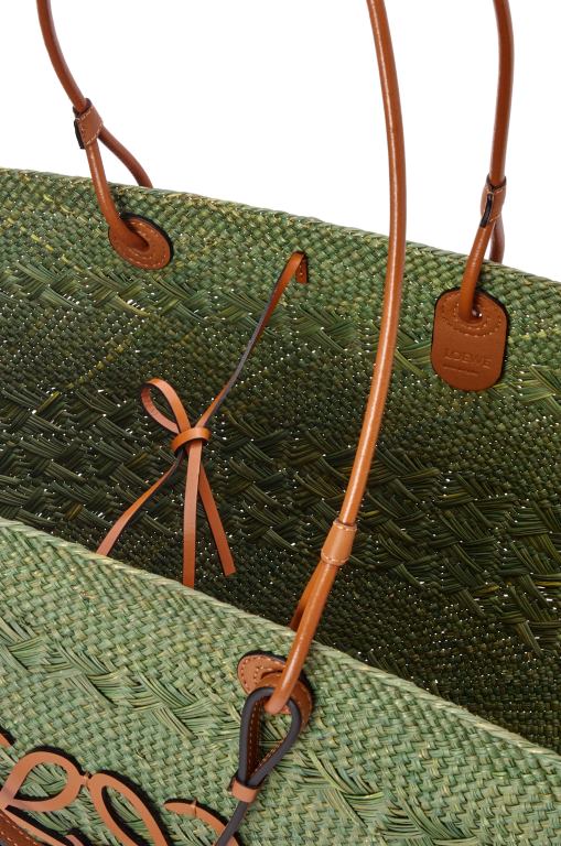 Loewe Women Large Anagram Basket bag in iraca palm and calfskin 206XF65 Green/Tan