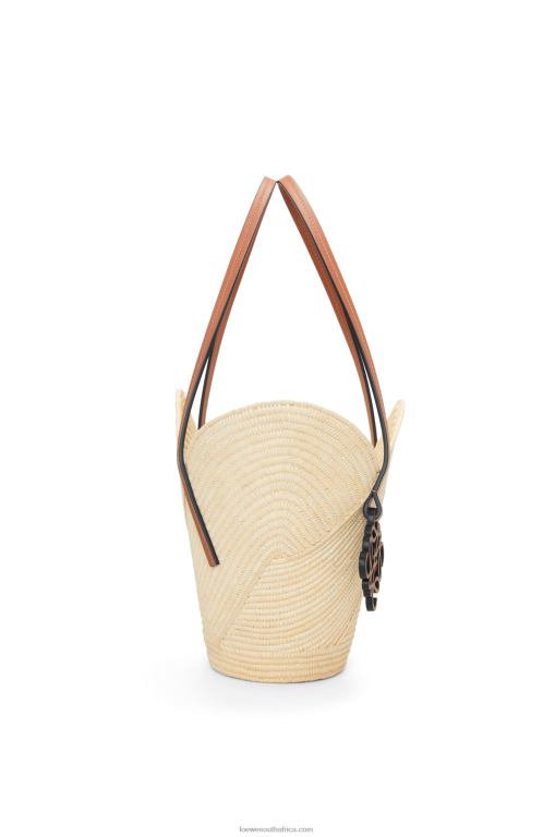 Loewe Women Petal basket bag in raffia and calfskin 206XF61 Natural/Tan