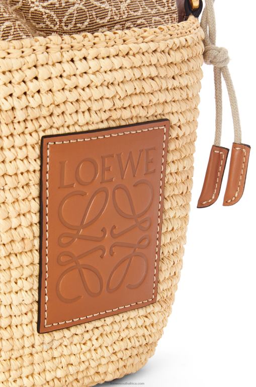 Loewe Women Pochette bag in raffia, Anagram jacquard and calfskin 206XF36 Natural/Tan