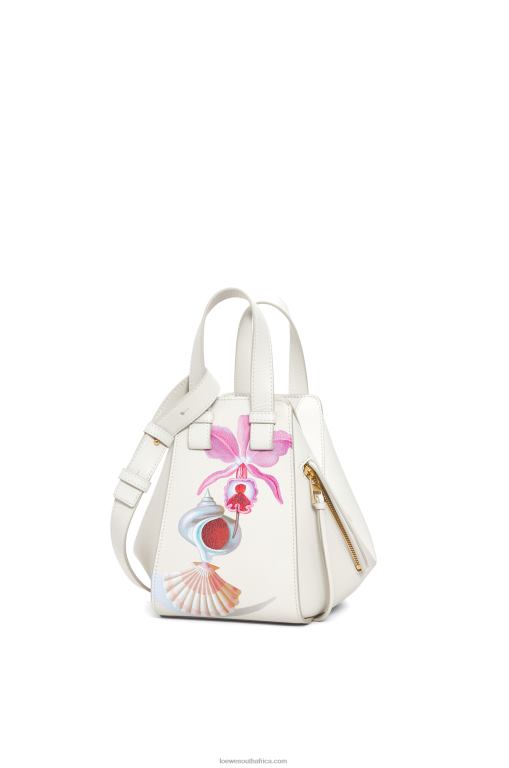 Loewe Women Maruja Mallo Hammock compact bag in classic calfskin 206XF339 Soft White
