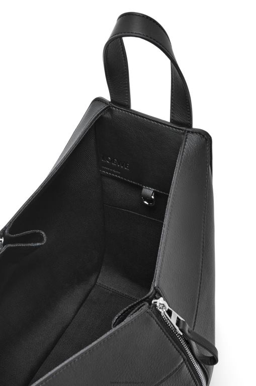 Loewe Women Small Hammock bag in classic calfskin 206XF341 Black