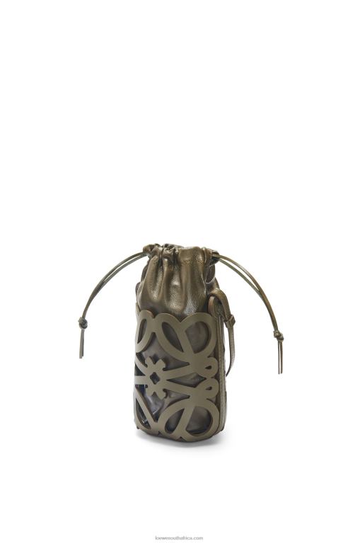 Loewe Women Anagram cut-out pocket in classic calfskin and nappa 206XF551 Tea Dust Glaze