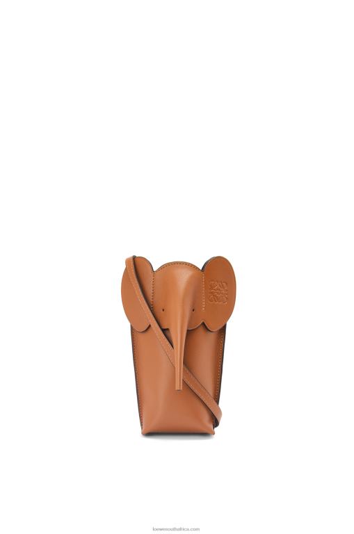 Loewe Women Elephant Pocket in classic calfskin 206XF596 Tan