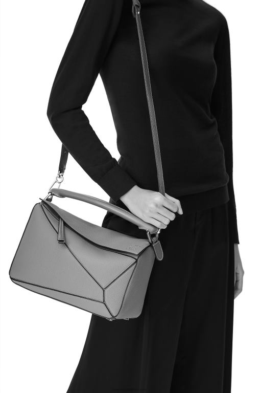 Loewe Women Puzzle bag in soft grained calfskin 206XF369 Light Caramel