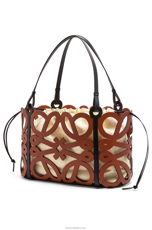 Loewe Women Anagram cut-out tote in calfskin 206XF127 Tan