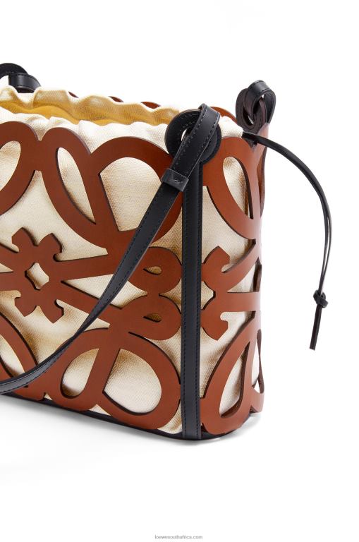 Loewe Women Small Anagram cut-out tote in calfskin 206XF125 Tan