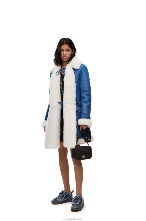 Loewe Women Coat in shearling 206XF1119 White/Blue