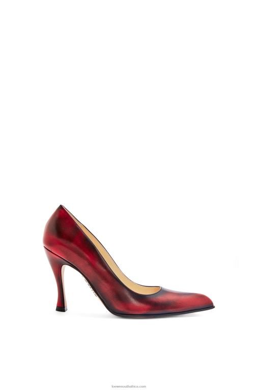 Loewe Women Comic classic pump in calfskin 206XF750 Anthurium Red/Black