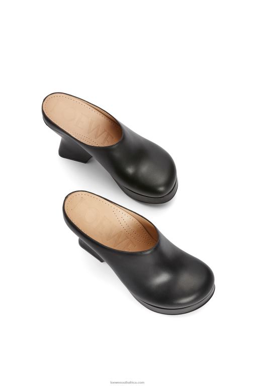 Loewe Women Terra wedge clog in calfskin 206XF743 Black