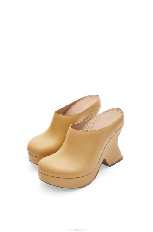 Loewe Women Terra wedge clog in calfskin 206XF745 Medium Concealer