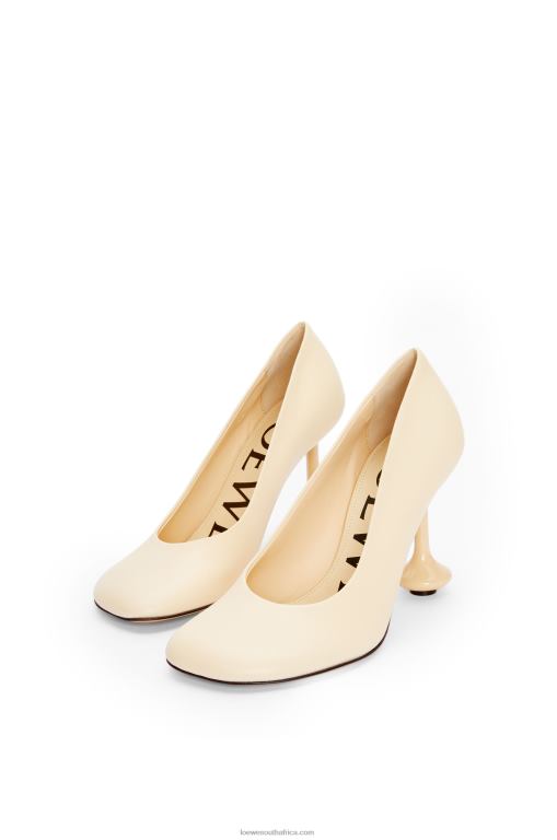 Loewe Women Toy pump in goatskin 206XF727 Oat Milk