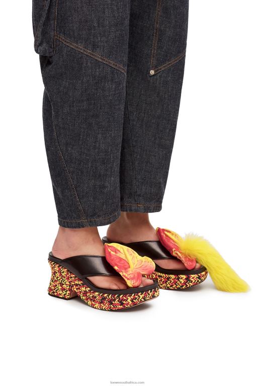 Loewe Women Petal flatform sandal in lambskin 206XF688 Black/Multicolor