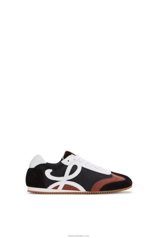 Loewe Women Ballet runner in leather and nylon 206XF669 Black/White