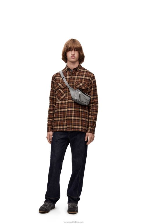 Loewe Men Mini Puzzle bumbag in classic calfskin 206XF570 Asphalt Grey - Image 2
