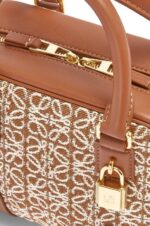 Loewe Women Amazona 16 Square bag in Anagram jacquard and calfskin 206XF163 Tan/Pecan - Image 9