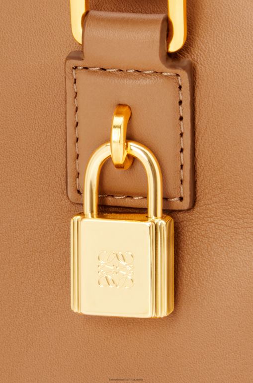 Loewe Women Amazona 16 Square bag in nappa calfskin 206XF164 Warm Desert - Image 4