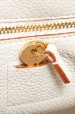 Loewe Women Amazona 19 square bag in soft grained calfskin 206XF152 Soft White - Image 3