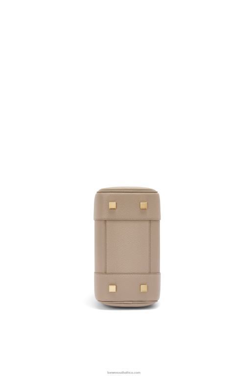 Loewe Women Amazona 19 square bag in soft grained calfskin 206XF155 Sand - Image 9