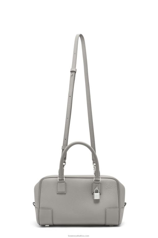 Loewe Women Amazona 23 bag in soft grained calfskin 206XF133 Pearl Grey - Image 5