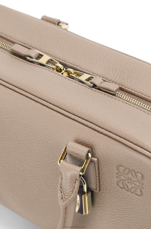 Loewe Women Amazona 23 bag in soft grained calfskin 206XF154 Sand - Image 7