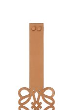 Loewe Women Anagram cut out belt in calfskin 206XF1156 Warm Desert - Image 3