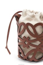 Loewe Women Anagram cut-out pocket in classic calfskin and canvas 206XF224 Tan/Ecru - Image 5