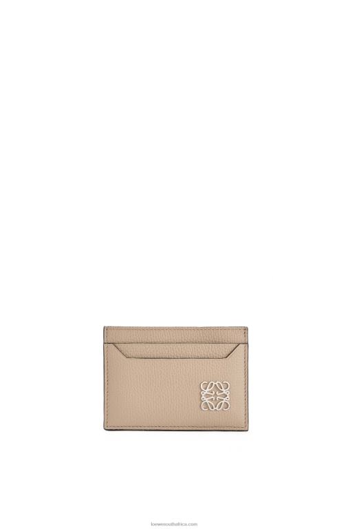 Loewe Women Anagram plain cardholder in pebble grain calfskin 206XF1357 Sand - Image 1