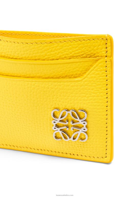 Loewe Women Anagram plain cardholder in pebble grain calfskin 206XF1402 Lemon - Image 4