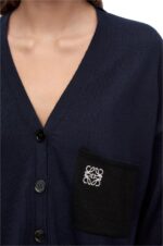 Loewe Women Anagram pocket cardigan in wool 206XF986 Navy Blue - Image 4