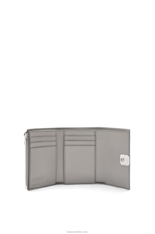 Loewe Women Anagram small vertical wallet in pebble grain calfskin 206XF1208 Pearl Grey - Image 2