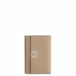 Loewe Women Anagram small vertical wallet in pebble grain calfskin 206XF1216 Sand