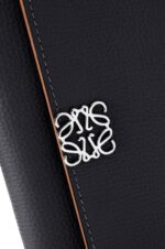 Loewe Women Anagram small vertical wallet in pebble grain calfskin 206XF1246 Black - Image 5
