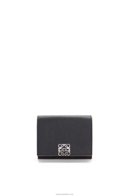 Loewe Women Anagram trifold wallet in pebble grain calfskin 206XF1245 Black