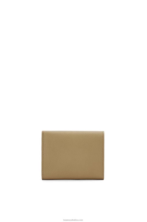 Loewe Women Anagram trifold wallet in pebble grain calfskin 206XF1290 Artichoke Green - Image 5