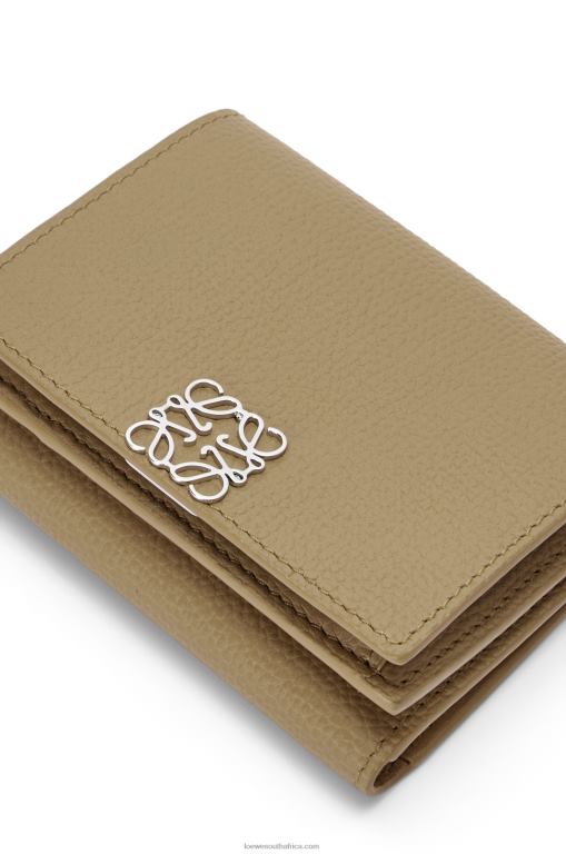 Loewe Women Anagram trifold wallet in pebble grain calfskin 206XF1290 Artichoke Green - Image 6