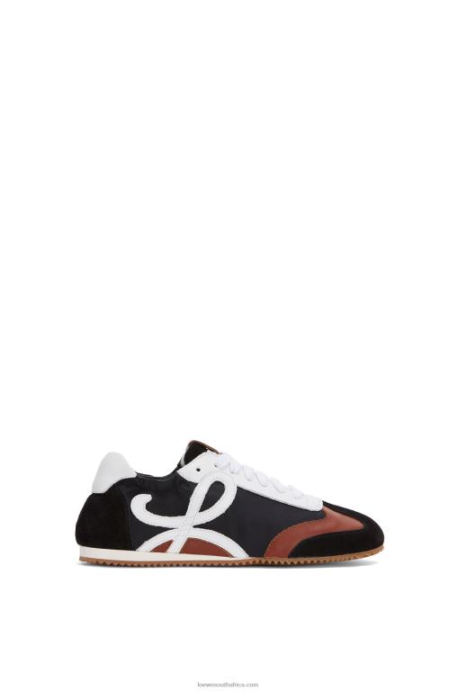 loewe_women_ballet_runner_in_nylon_and_calfskin_206xf668_black_white.jpg Loewe Women Ballet runner in nylon and calfskin 206XF668 Black/White - Image 1