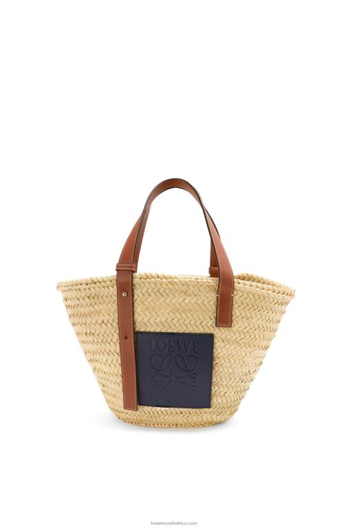 loewe_women_basket_bag_in_palm_leaf_and_calfskin_206xf82_natural_ocean.jpg Loewe Women Basket bag in palm leaf and calfskin 206XF82 Natural/Ocean - Image 1