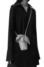 Loewe Women Bunny pocket in classic calfskin 206XF621 Peach Bloom - Image 2