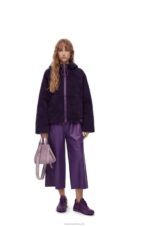 Loewe Women Compact Hammock in satin calfskin 206XF312 Pale Aubergine Glaze - Image 8